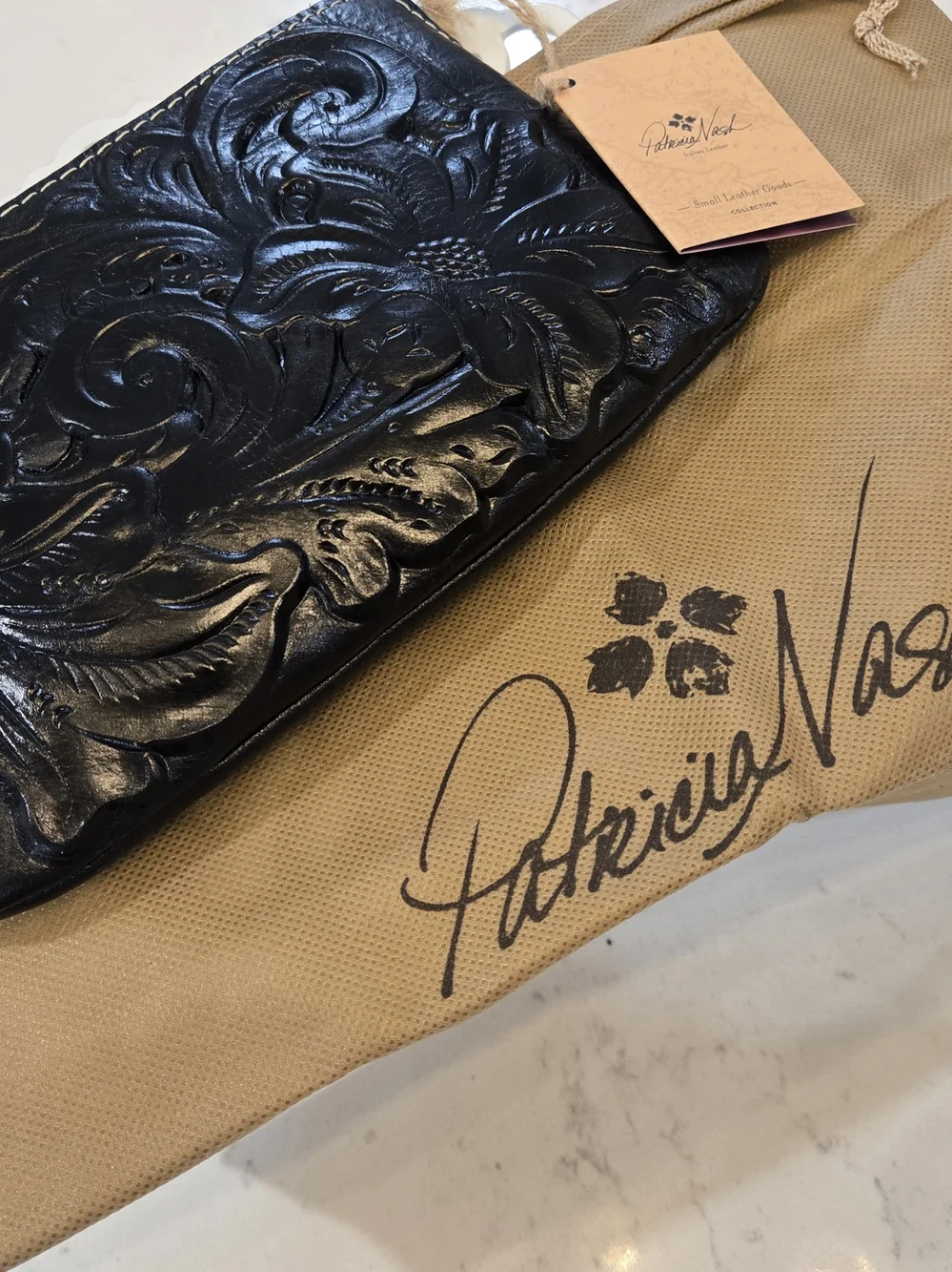 Patricia Nash Brown Embossed Floral Leather Wristlet Clutch. New With Tags. - Picture 4 of 8